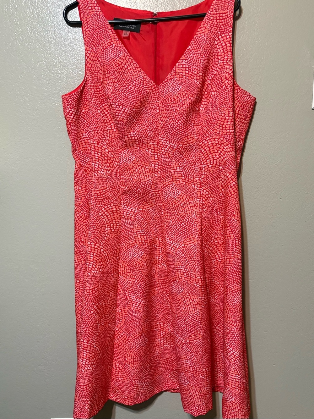 Sleeveless Black Label by Evan-Picone Patterned V-Neck Women’s Dress Size 16